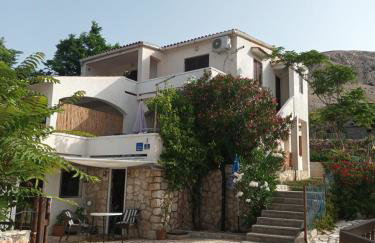 Apartmani Šikić Metajna - Foto 1