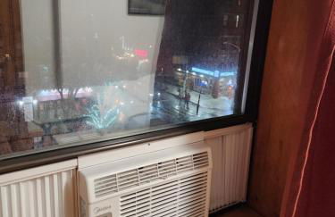 In the heart of nyc! Time sq, theater district, javits center - Foto 8