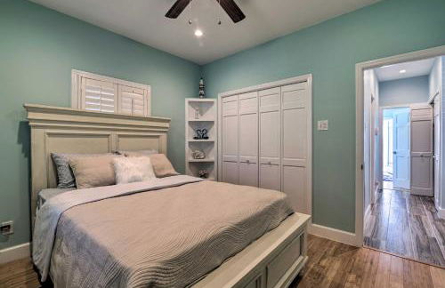 Luxurious Waterfront Home with Private Pier and Views! - Foto 26