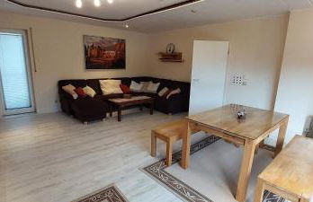 Ferienwohnung MW 1b 82m2 Höxter Weserbergland Weser inkl 2 Terrassen Wäsche und Endreinigung Self CheckIn - Foto 2