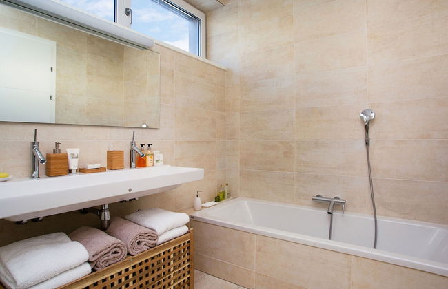 Beautiful Holiday Home With Sauna Near St Lambrecht Directly on the Slopes - Photo 14