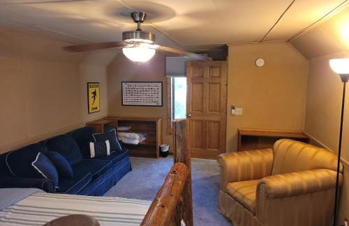 The Coral Castle - Gorgeous and Great Location! - Photo 41