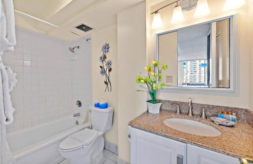 Pacific Monarch - 1 BR - Ocean and City Views! - Photo 10