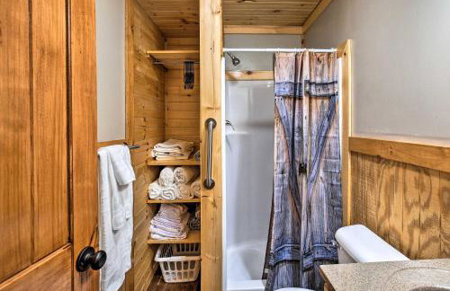 Silver Creek Cabin with Hiking Less Than 1 Mi to Town! - Foto 13