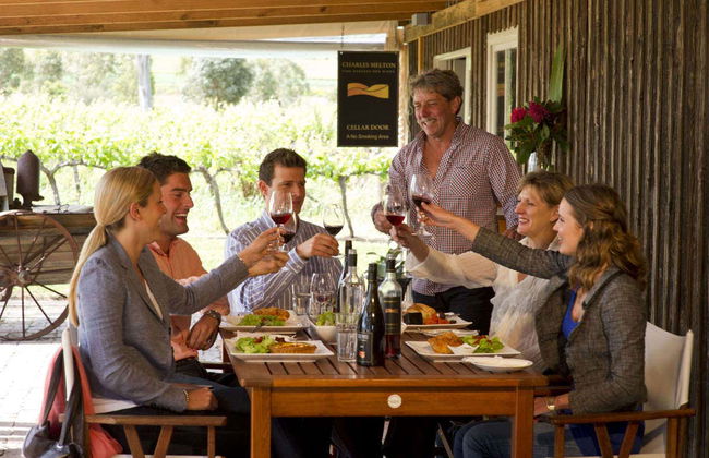 Hop On Hop Off Wine Bus - Photo 5