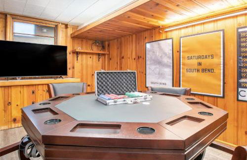 Tahanan - Cozy 4BD Near Downtown & UND - Gameroom - Foto 23