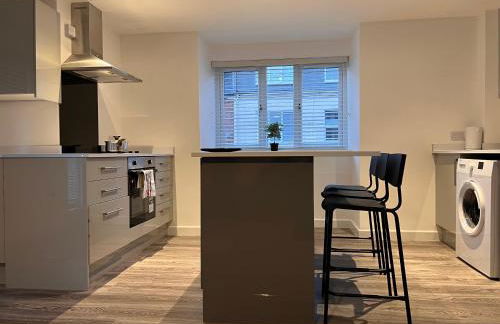 Superb modern flat in Northampton, parking &EV - Photo 12