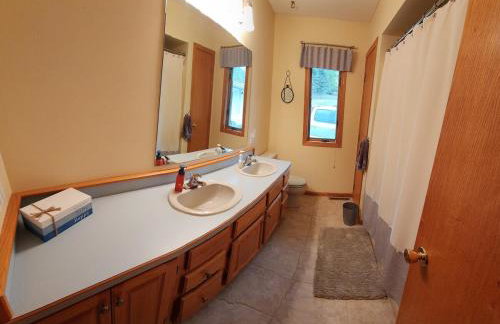 Charming home on Lake Latoka - Foto 15