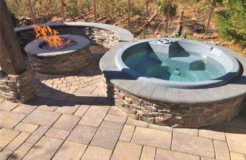 6-Bedroom Tudor in the Downtown Historic District - Foto 4