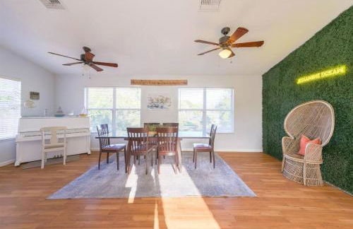 Large Deck, Lakefront, Yard Games - Foto 18