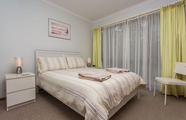 'Cliff 64' Cliff Top Home - Photo 5