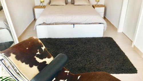 Casa familiar luminosa con piscina, cerca de la playa y parques, ideal para 6 personas en Cubelles - ES-332-5 - Photo 4