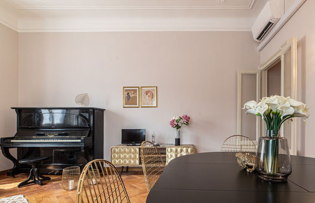 JOIVY Sophisticated Flat W/ Desk - Foto 29