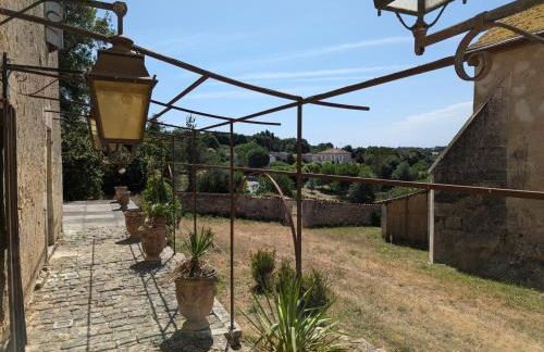 Prieuré du XVème restauré, jardin clos de 2000 m², piscine, cheminée, WiFi fibre, proche église - FR-1-653-219 - Foto 34