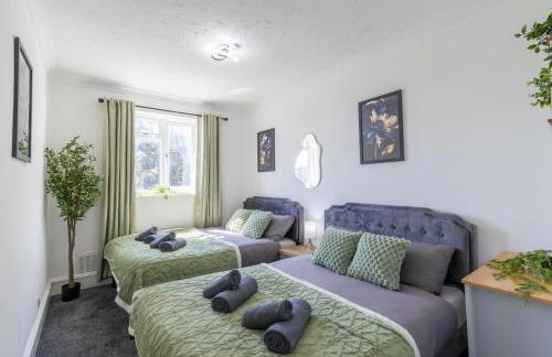 Open Mind Property - 6 Beds & Free Parking - Foto 1