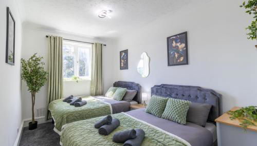 Open Mind Property - 6 Beds & Free Parking - Foto 1