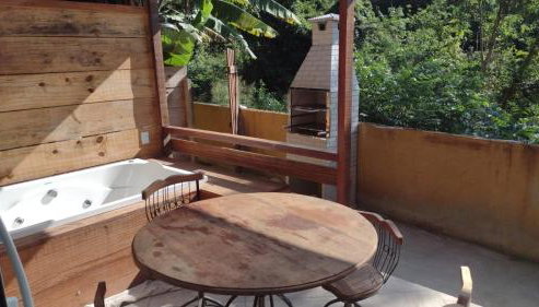 Recem reformado, apartamento na Ferradurinha - Foto 2