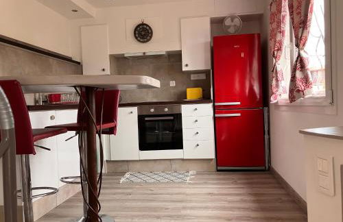 Villa Azur - 2 pièces rez-de-jardin dans une maison avec piscine - Foto 10