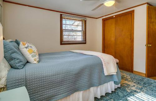 Pet-Friendly Topton Home with Patio, Deck and Views! - Foto 11