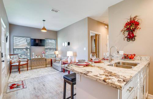 Pet-Friendly Brownsville Apartment with Yard! - Foto 1