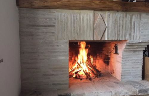 Casa ridente nella valle del Menotre con giardino - Photo 10