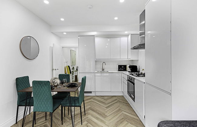 Beautiful 3 Bed Abode in Hanwell - Foto 9