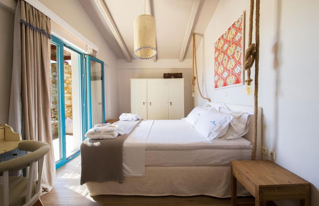 Anemoessa Luxury Villas - Photo 6