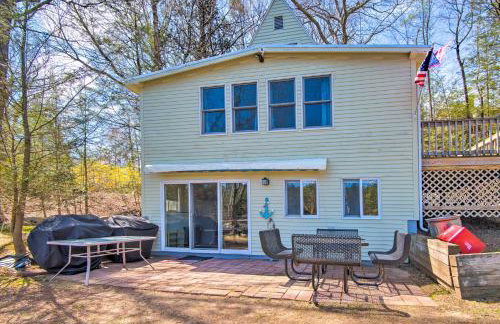 Lakefront Retreat with Kayaks, Grill, Fire Pit! - Foto 2