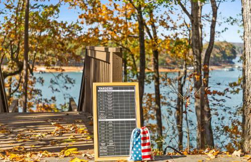 Hartwell Haus with Dock & Playground home - Foto 47