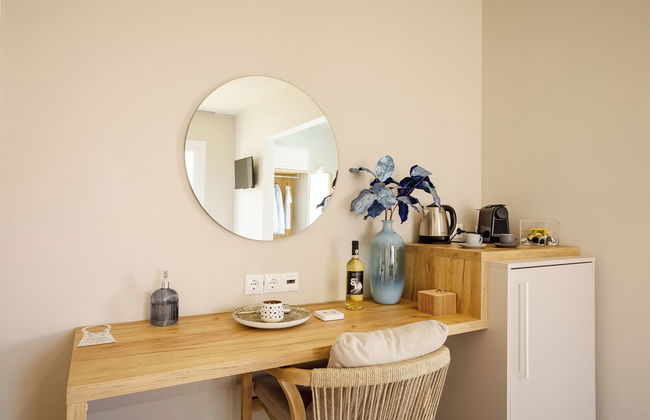 Sarpidon Suites - Photo 42