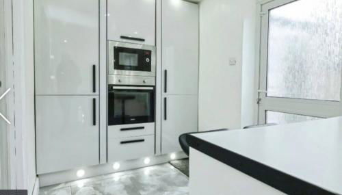 2 Bed Terrace House with modern touch - Foto 5