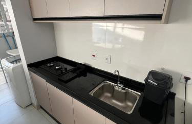 Apartamento com jardim e ar condicionado na sala e quartos na Av Blumenau - Foto 16