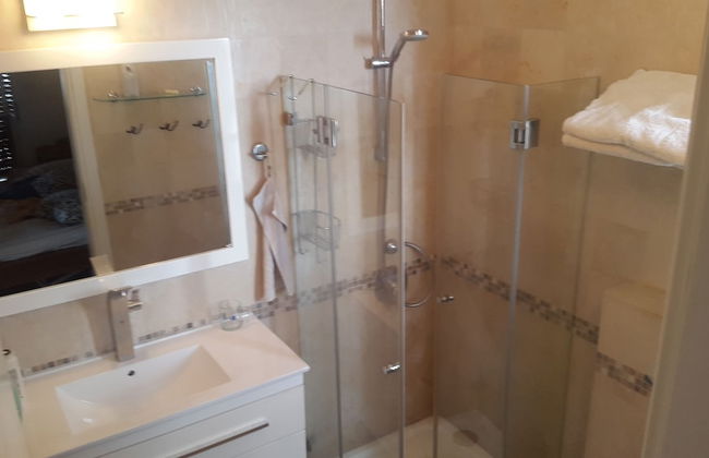 Sea Front Penthouse - Foto 18