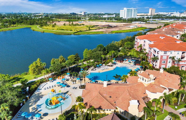 Condo w/ Prime View of Lake, Pool & Fireworks! - Foto 29