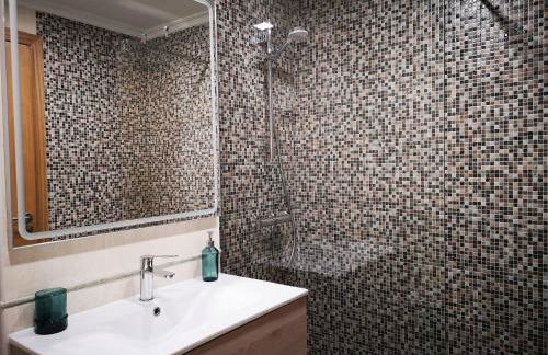 Alojamientos Viveiro - Ático Playa de Covas - Foto 13