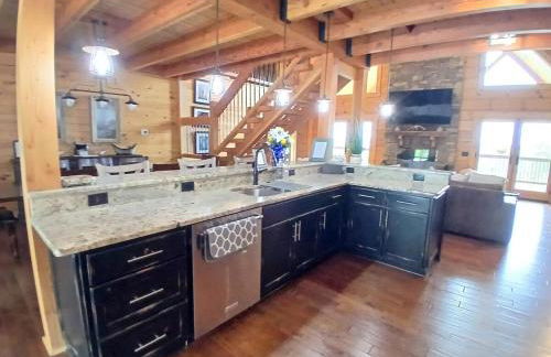 Luxury Mtn Log Home- Sevier Lodge at May Ridge - Foto 53