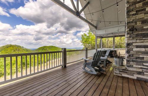 Mountain Top Escape w Hot Tub, Fireplace and Views - Foto 16