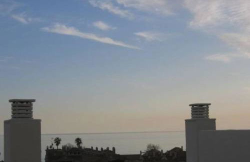 Rincon Penthouse Beach Pool Terrace 2Bed - Photo 8