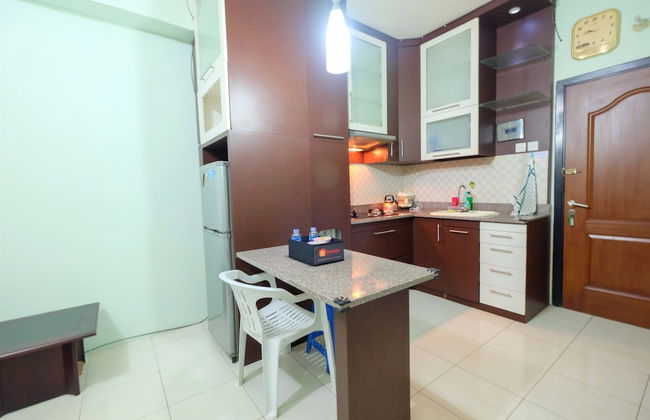 Comfy 2BR Apartment Salemba Residence - Foto 14