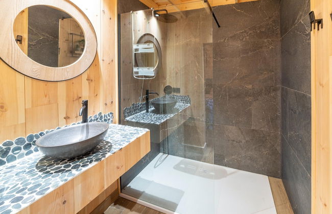 Escape With Heated Pool - Photo 21