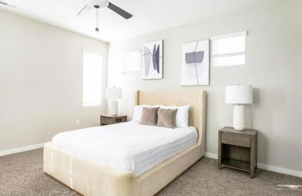 Landing Stylish 2BD Pool Courtyard - Foto 17