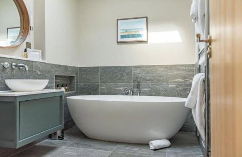 The Old Cherry Barn - Luxury barn conversion - Photo 31