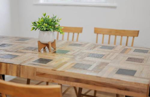 Bloomfield, Shadyside !2 Modern and Spacious Two Bedroom Apt with Free Parking - Foto 6