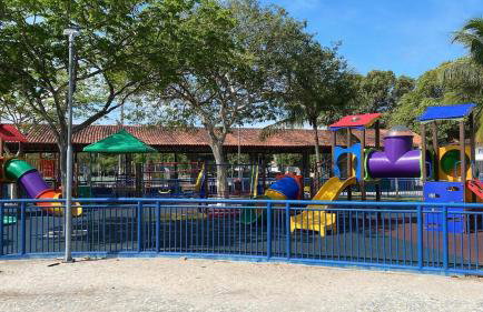 Flat confortável, a 200 metros da praia com estacionamento - Foto 33