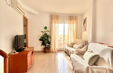 Terrace with Stunning View 5 Min to Beach - Foto 4