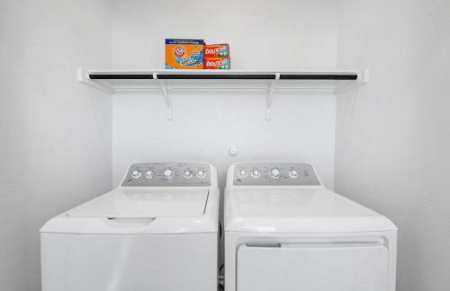 Austin Hideaway - King Bed, Game Room, FREE Coffee - Foto 10