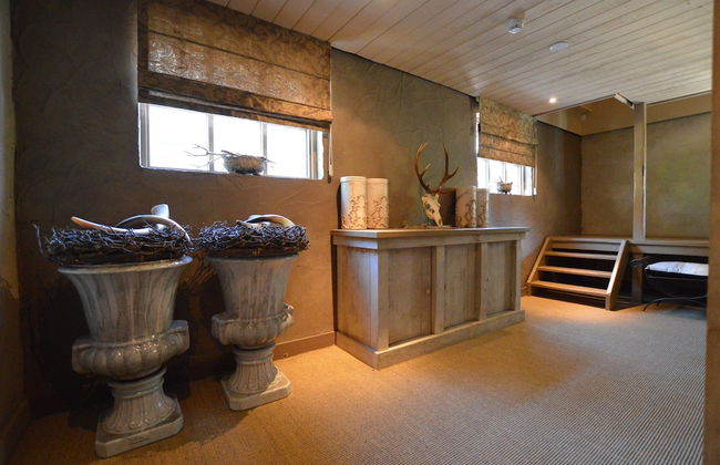 Grand Holiday Home in Alphen with Sauna & Hot Tub - Photo 31
