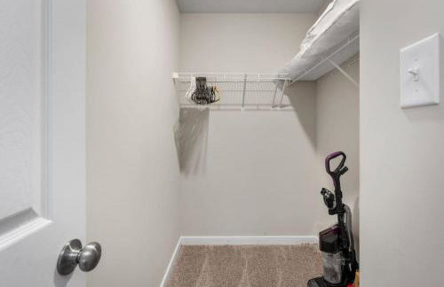 Roomy Getaway Elevate Your Stay, 6 Mins to RIC - Foto 24