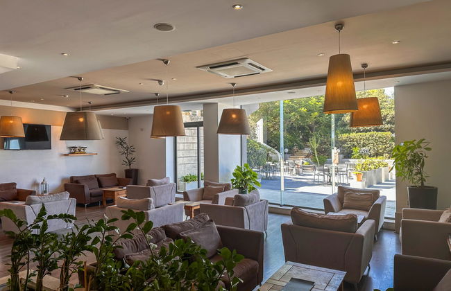 AX Sunny Coast - Photo 2