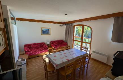Appartement 4 pièces pour 6-8 personnes, 2 chambres, 1 cabine, 2 canapés-lit double dans le salon, au pied des pistes et piscine l'été, wifi fibre - Foto 42